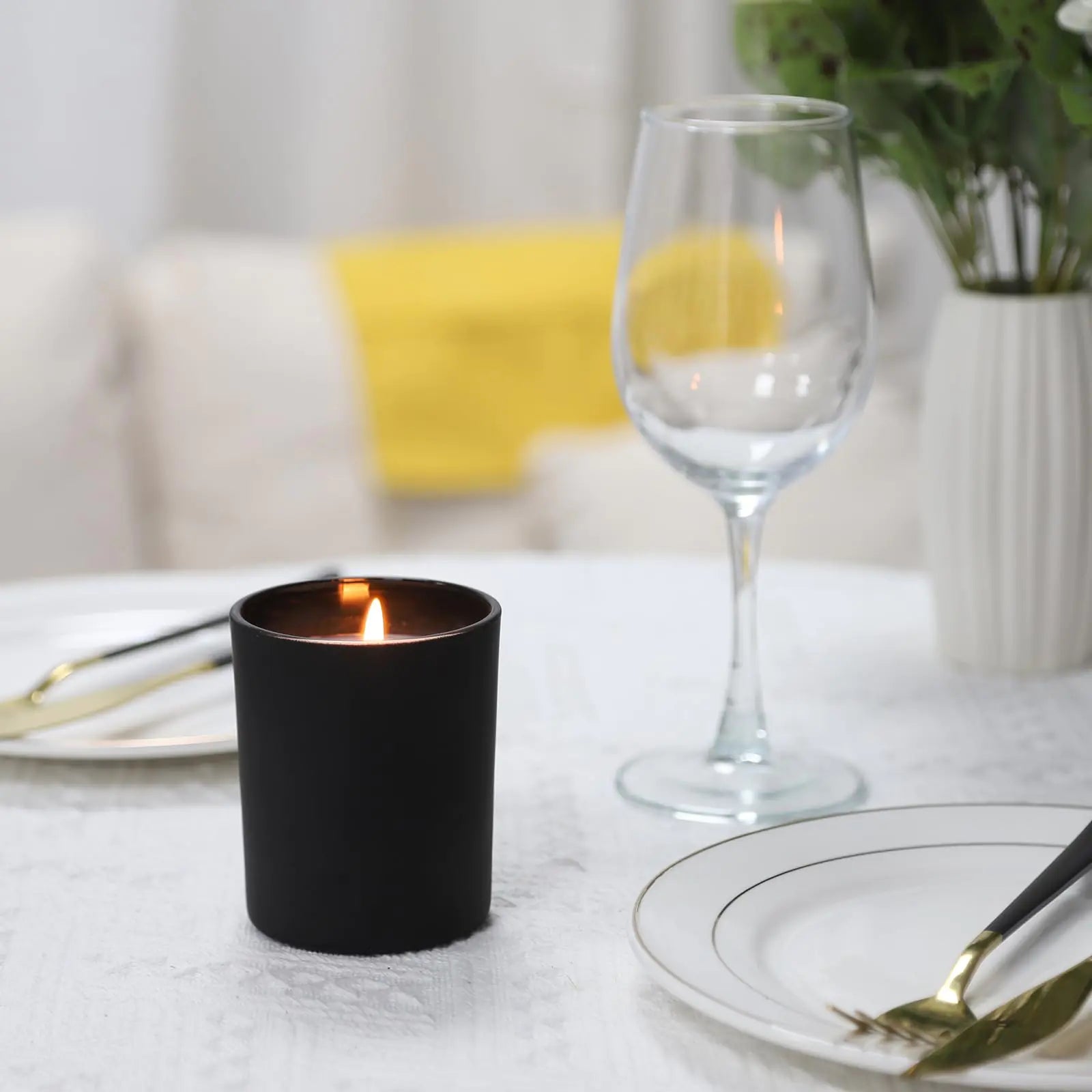 Scented Candles Natural Soy Candle for Home Large Glass Jar Candles 8oz Single Wick Candle Over 50 Hours of Burn Time for Creating Relaxing Ambience & Holiday Gifting（Amber）